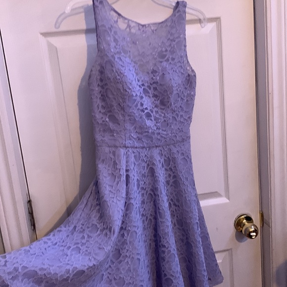 Formal/ grad dress - Picture 3 of 7